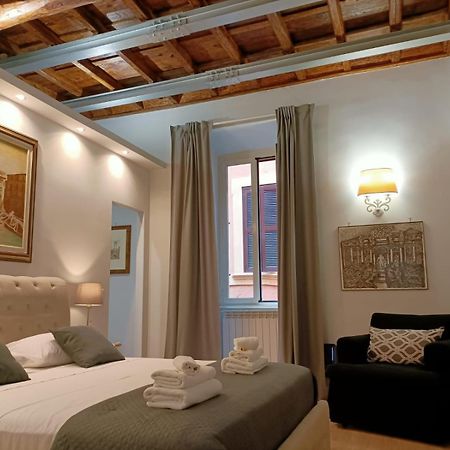 Fontana Di Trevi - Central Apartment In روما المظهر الخارجي الصورة